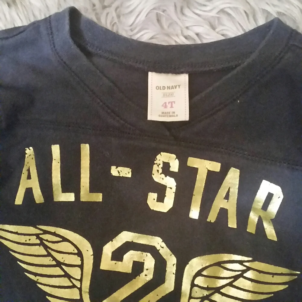 Old Navy long sleeve shirt, gold detail, 4T - Picture 5 of 5